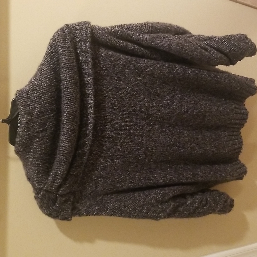 Sweater - Picture 3 of 3